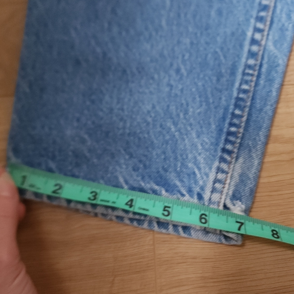 Aligrace Vintage Levi Mid-Rise Taper Jeans - Picture 8 of 8